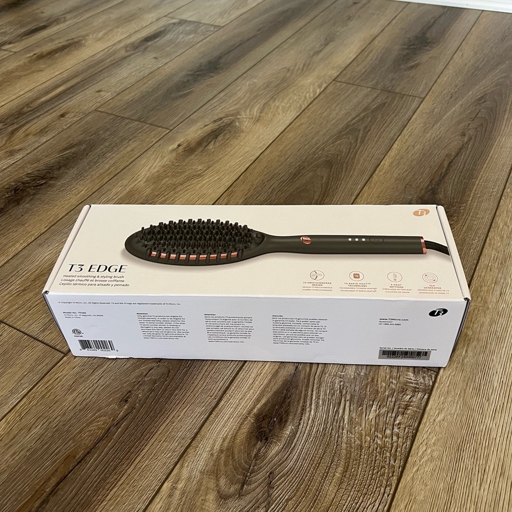 T3 EDGE Heated Smoothing & Styling Brush